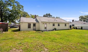 239 Richmond Dr, Warwick, RI 02888