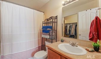 3819 Topeka Ave, Caldwell, ID 83605