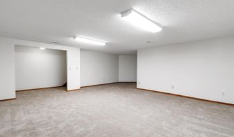4650 Farmstead Ct, Bel Aire, KS 67220