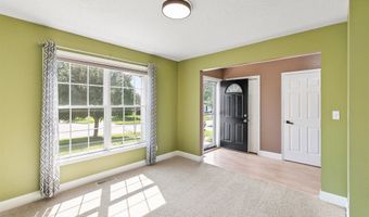 839 Poe Ave, Ames, IA 50014