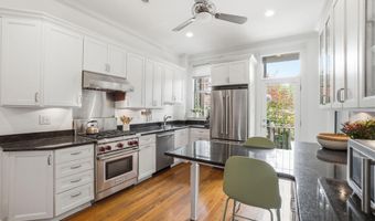 210 8TH St SE, Washington, DC 20003