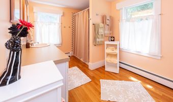 148 Great Meadow Dr, Bar Harbor, ME 04609