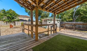 1648 Hollywood Blvd, Biloxi, MS 39531