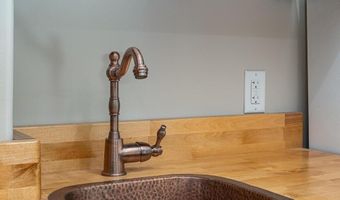 15564 Vale St NW, Andover, MN 55304