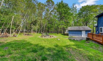 227 Valley View Dr, Albrightsville, PA 18210