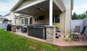 47 Timber Cove Ct, Amherst, NY 14051