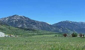 100 STRAWBERRY CREEK PRIVATE Rd, Bedford, WY 83112