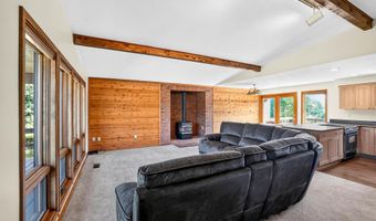 516 Skyline Dr, Cascade, ID 83611