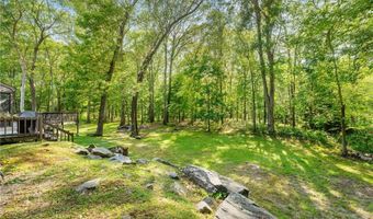 2 Spinney Ln, North Kingstown, RI 02852