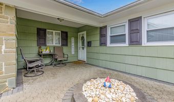 60 Fordham Dr, Aberdeen, NJ 07747