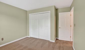 1202 VIKING Dr N, Arnold, MD 21012