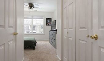 1015 Wedgewood Cir 1015, Belford, NJ 07718