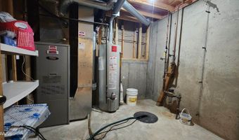 2630 Henry St, Bismarck, ND 58503
