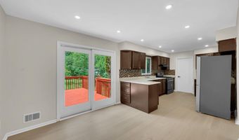 458 Woodhaven Blvd SE, Bayville, NJ 08721