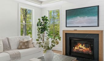 20 Marianne Rd, Darien, CT 06820