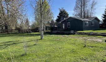 325 1ST N St, Cokeville, WY 83114