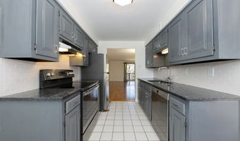21 Harbour Vlg C, Branford, CT 06405