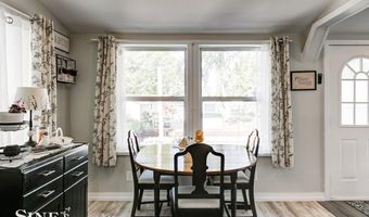 149 Kenyon Rd, Algonac, MI 48001