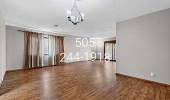 11013 Phoenix Ave NE, Albuquerque, NM 87112