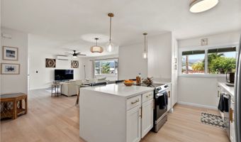 447- A Manono St, Kailua, HI 96734