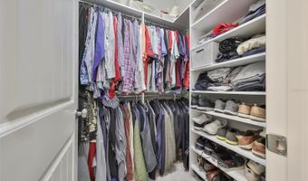 6429 SEASOUND Dr, Apollo Beach, FL 33572