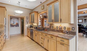 1201 Oakwood Dr, Polk City, IA 50226