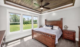 24913 Covenant Ln, Adel, IA 50003