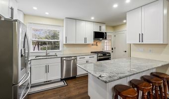 46 Pheasant Dr, Bayville, NJ 08721