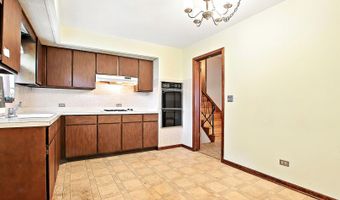 506 E Valley Ln, Arlington Heights, IL 60004