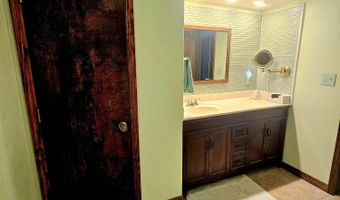 3110 Gaineswood Ave, Baxter Springs, KS 66713