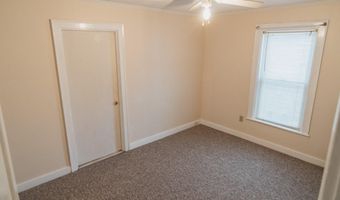 64 Division St, Bangor, ME 04401