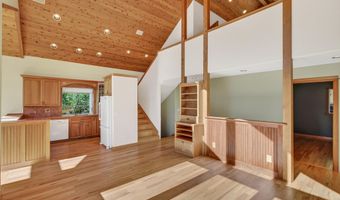 307 Hillcrest St, Ashland, OR 97520