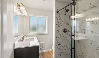 749 1ST St, Brookings, OR 97415