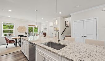 12428 SEA OAKS Ln 4, Berlin, MD 21811