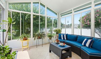 1432 Mizzen Ave, Beachwood, NJ 08722