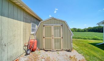 2915 Lee Marie Dr, Adrian, MI 49221