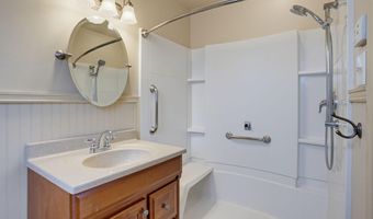 90 GREENVIEW Dr, Dover, DE 19901