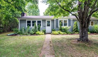 19 Waldron Ave, North Kingstown, RI 02852