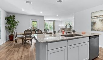 152 Wynn Ct, Bainbridge, GA 39819