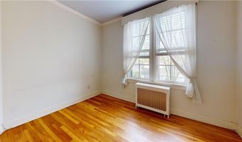 45 Ayrault Ave 8, Newport, RI 02840