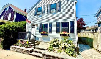 22 Dixon St, Newport, RI 02840