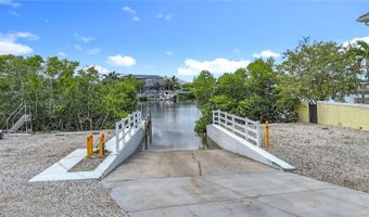 6005 ADAGIO Ln, Apollo Beach, FL 33572
