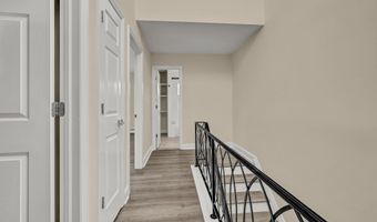 113 Park Ave 18, Danbury, CT 06810