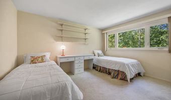 74 Woods Rd, Bethany, CT 06524