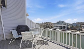 2048 Ocean Dr 2048, Avalon, NJ 08202
