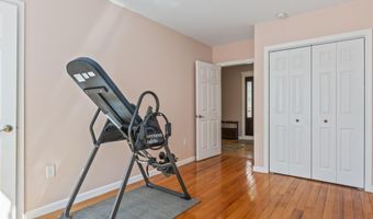 80 Maple St, Acton, ME 04001