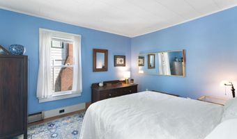 82 Oak Grove Ave, Brattleboro, VT 05301