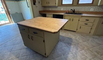 911 Pine St, Atlantic, IA 50022
