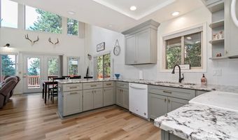 1496 Pine Ridge Dr, Cascade, ID 83611