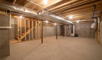 55 Pepper Bush Trl, Narragansett, RI 02874